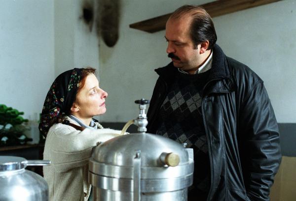 Bild 1 von 9: Im Bild: Thomas Allinger zeigt Interesse am Weingut von Anna Grabner (v.li.: Isabel Karajan, Klaus Ortner).
