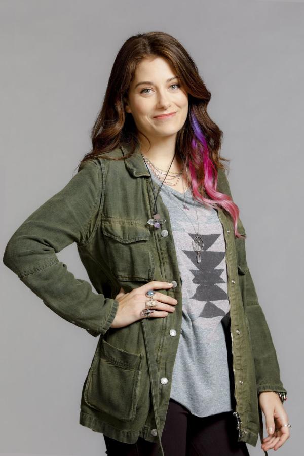 Bild 1 von 16: (1. Staffel) - Lizzie (Elizabeth Alderfer)