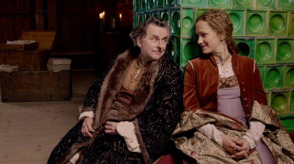 Bild 1 von 12: Spielszene: Johannes Silberschneider (Maximilian) und Marie-Christine Friedrich (Margarete)