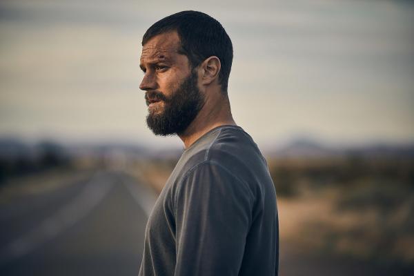 Bild 1 von 7: Elliot (Jamie Dornan)