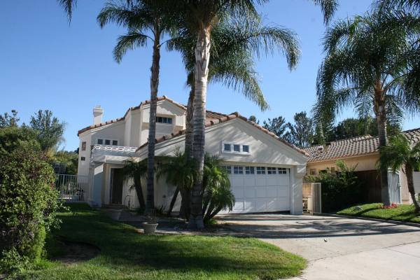 Bild 1 von 4: Carlos, ein langjähriger Freund der El Moussas, möchte ein Haus verkaufen und hofft auf den Rat von Christina und Tarek. Werden sie ihn gut beraten und ihm damit viel Geld einbringen können?