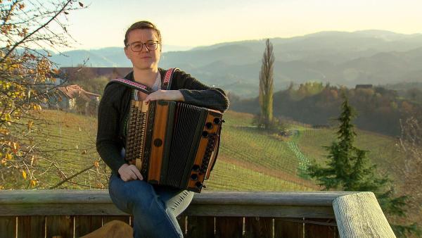 Bild 1 von 13: Im Bild: Johanna Dumpfart, Musikerin.