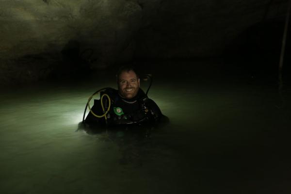 Bild 1 von 4: Josh Gates