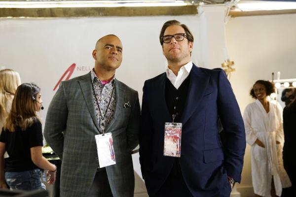 Bild 1 von 21: Bekommen die beiden mit, dass es hinter den Kulissen der Modenschau von Nella Wester brodelt? Chunk (Chris Jackson, l.) und Bull (Michael Weatherly, r.) auf der New York Fashion Week.
