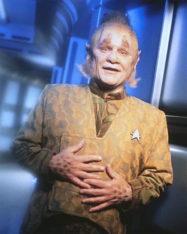 Bild 1 von 21: Ethan Phillips (Neelix)