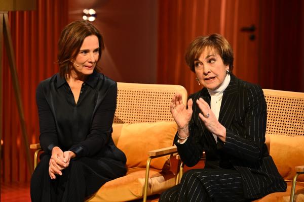 Bild 1 von 7: Die Schlagersängerin und Fernsehmoderatorin Paola Felix (r.), vor allem bekannt durch die Moderation der Sendung \