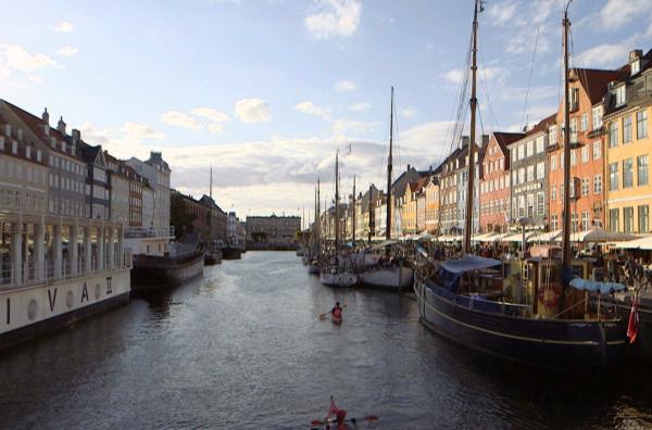 Bild 1 von 3: Kopenhagen, die dänische Hauptstadt, inspirierte die Schriftstellerin Karen Blixen, die mit dem Roman \