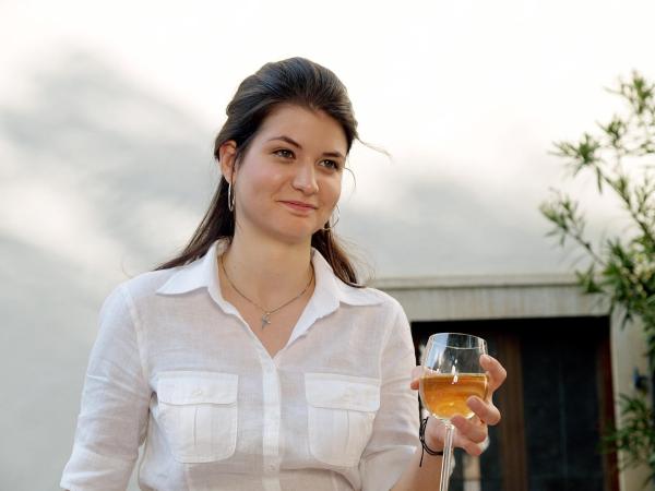 Bild 1 von 18: Im Bild: Julia Rosa Stöckl (Edina Legedy).