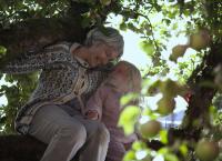 Mara besucht ihre Oma