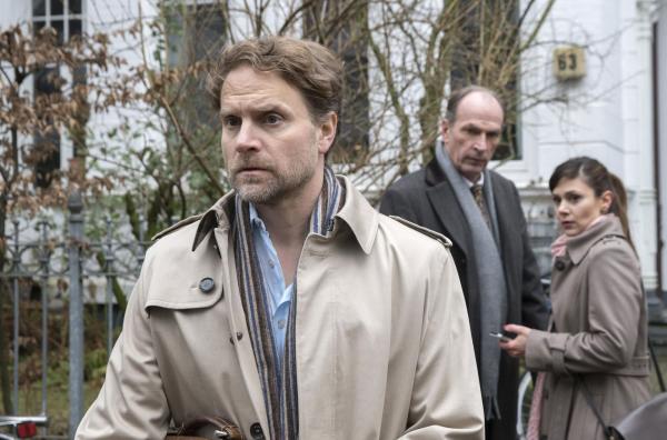 Bild 1 von 8: (v.l.n.r.) Max Keltenborn (Janek Rieke); Markus Gellert (Herbert Knaup); Yasmin Meckel (Sophie Dal)