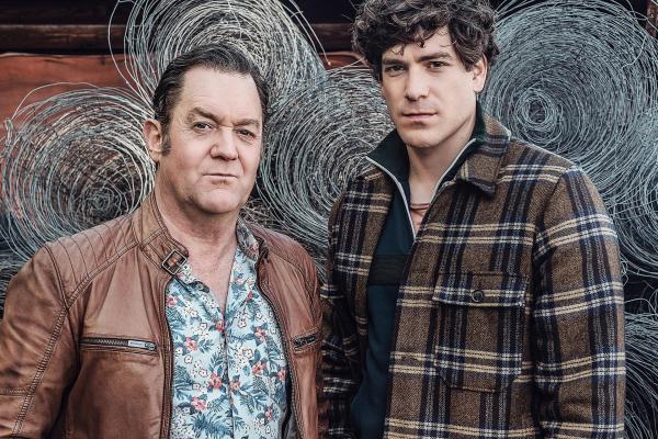 Bild 1 von 12: Im Bild (v.li.): Jürgen Tonkel (Paul Böhmer), Jonathan Hutter (Korbinian Kirchner).