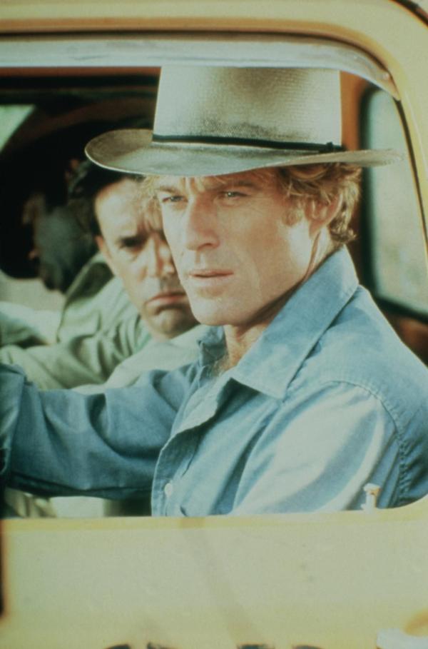 Bild 1 von 8: Der junge Gefängnisdirektor Brubaker (Robert Redford) lässt sich vor seinem Amtsantritt inkognito als Häftling in ein von Gewalt, Folter und Korruption beherrschtes Gefängnis einschleusen ...
