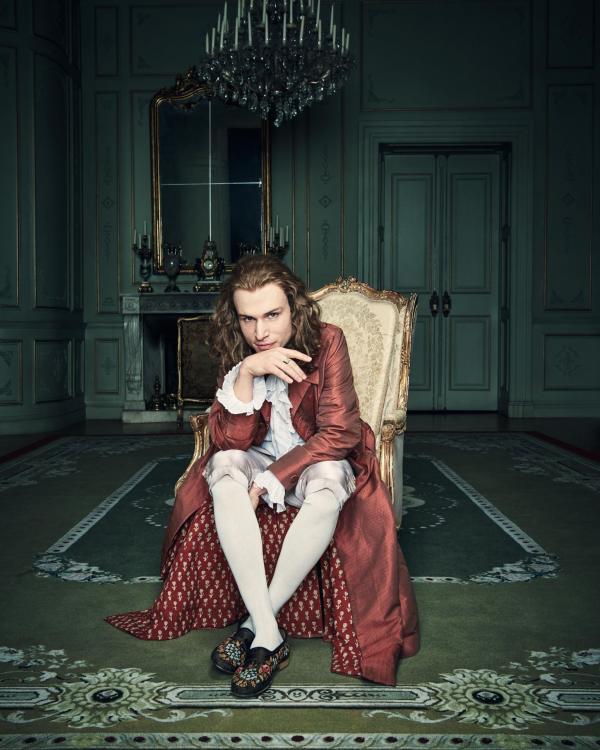 Bild 1 von 13: Valmont (Nicholas Denton)