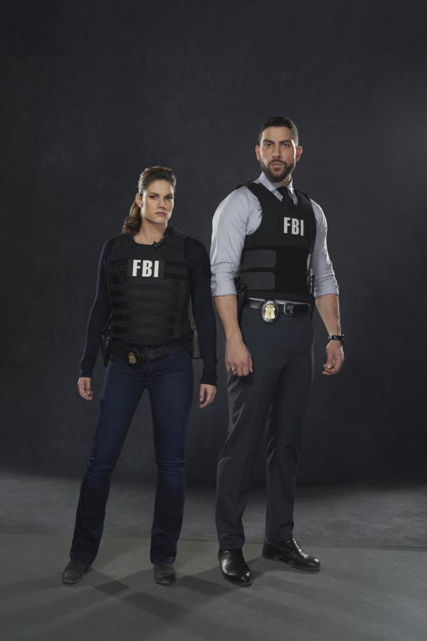Bild 1 von 16: Special Agent Maggie Bell (Missy Peregrym, l.); Special Agent Omar Adom 'OA' Zidan (Zeeko Zaki, r.)