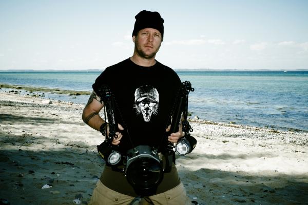 Bild 1 von 15: Florian Huber mit neuer 3-D-Fototechnik. Damit können Objekte unter Wasser dreidimensional fotografiert werden.