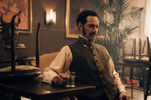 Bild 1 von 4: Der Baron (Ouassini Embarek)