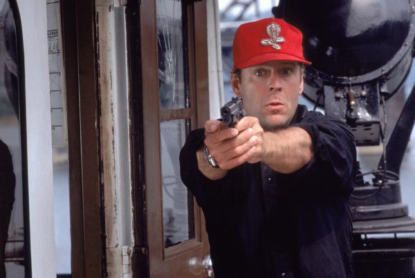 Bild 1 von 9: Auf der Jagd nach einem pathologischen Frauenmörder: Tom Hardy (Bruce Willis) ...