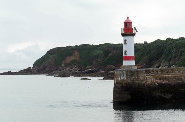 Bild 1 von 4: Vor Lorient begeistern die Strände und wilden Buchten der Insel Groix.