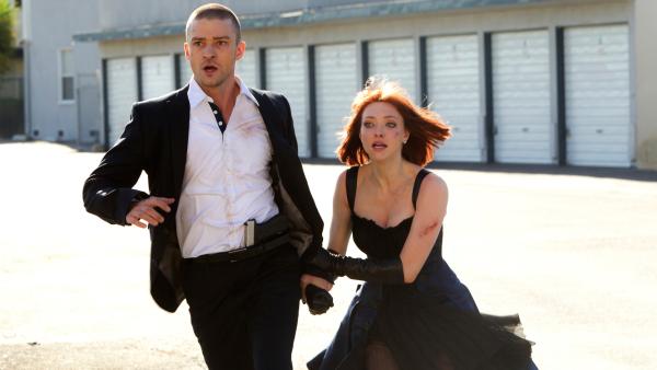 Bild 1 von 3: IT-234 Justin Timberlake and Amanda Seyfried are on the run, and almost out of time.