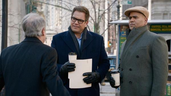 Bild 1 von 11: Jason Bull (Michael Weatherly, 2.v.l.); Chunk Palmer (Christopher Jackson, r.)