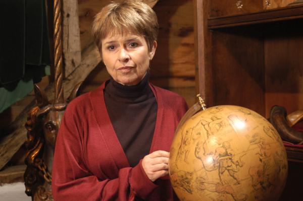 Bild 1 von 5: Estelle Balliol (Birgit Forsyth).