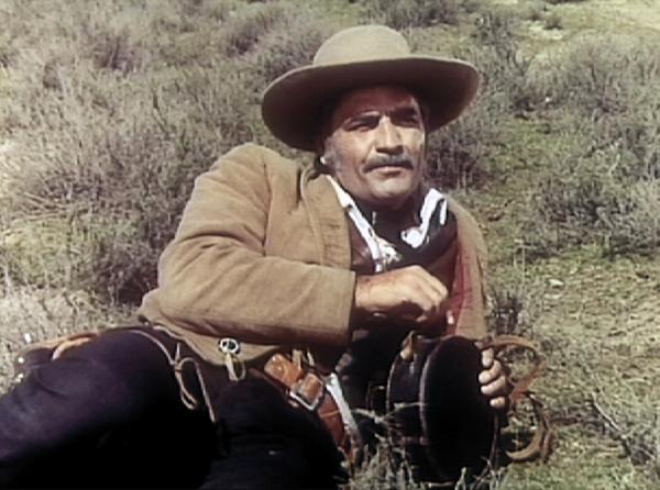 Bild 1 von 2: Der Revolverheld El Charro (William Bogart) wittert bei dem Rachefeldzug seines Freundes fette Beute.