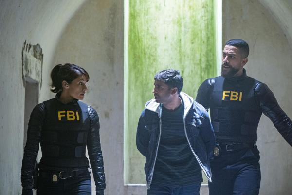 Bild 1 von 6: (v.l.n.r.) FBI SA Maggie Bell (Missy Peregrym); Faheem Ellahie (Omid Abtahi); FBI SA Omar Adom 'OA' Zidan (Zeeko Zaki Zeeko Zaki)