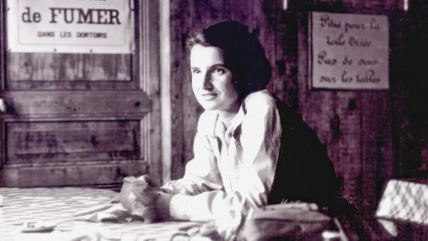Bild 1 von 6: Die Biochemikerin Rosalind Franklin behauptet sich in einer von Männern dominierten Wissenschaftswelt.