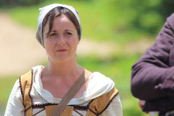 Bild 1 von 12: Teresa (Amanda Root) hat ein schmutziges Geheimnis. Trotz allem, scheint sie sich als Verdächtige in dem Fall freisprechen zu können.