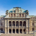 Roter Samt und Bühnenstaub - Die Wiener Staatsoper