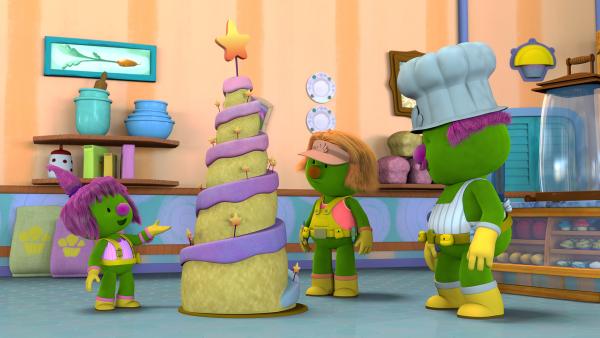 Bild 1 von 5: Molly und ihre Familie staunen über die riesige Torte, die sie gebacken haben.