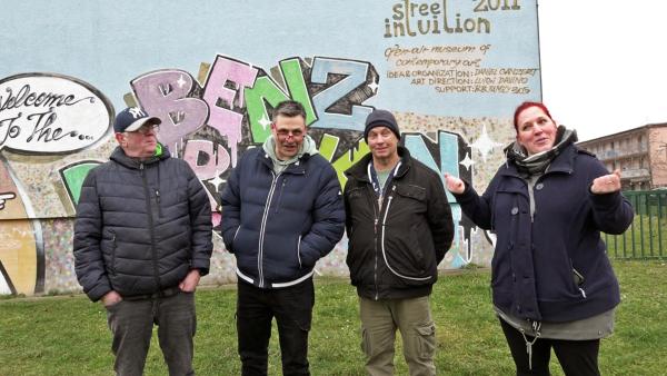 Bild 1 von 3: Carsten (2.v.li.) besucht mit Antje (re.) Mannheim - und trifft Michael und Lothar.