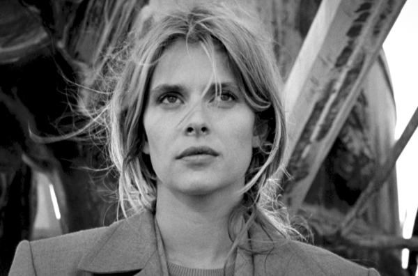 Bild 1 von 6: Nastassja Kinski bei den Dreharbeiten von Wim Wenders' \