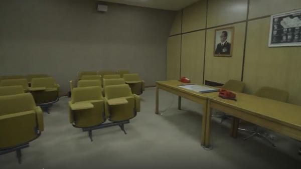 Bild 1 von 3: Hier wollte Jugoslawiens Staatspräsident Tito im Falle eines Atomkriegs regieren. Der Bunker sollte während des Bosnienkrieges 1992 gesprengt werden, wurde aber durch einen Sabotageakt gerettet.