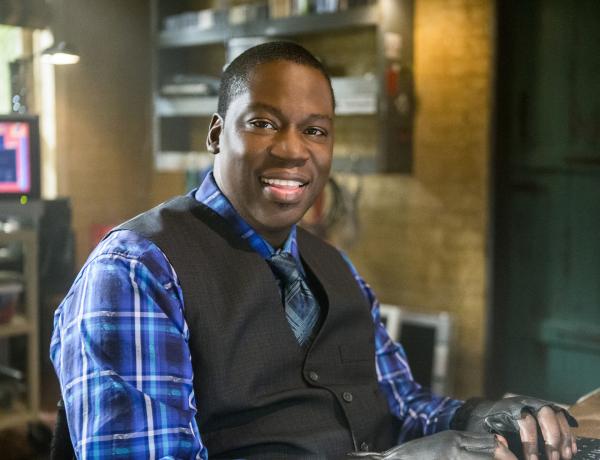 Bild 1 von 40: (2. Staffel) - Die Kollegen können sich immer auf ihn verlassen: Computer Spezialist Patton Plame (Daryl Mitchell) ...