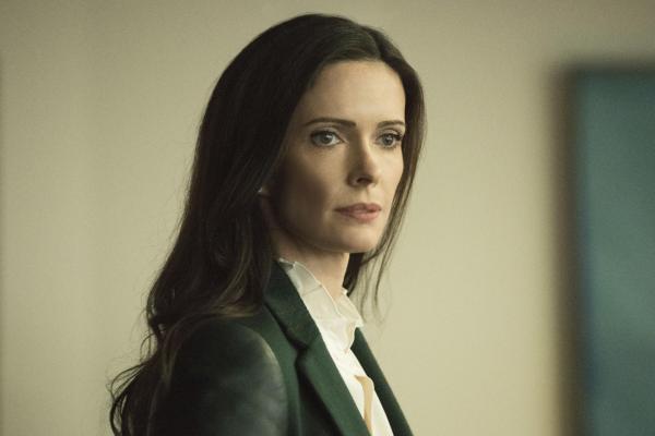 Bild 1 von 5: Lois Lane (Elizabeth Tulloch)