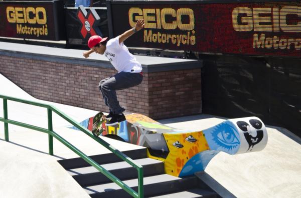 Bild 1 von 26: Die X-Games finden in diesem Jahr erstmalig auch außerhalb der USA statt. Beim weltweit größten Actionsport-Event finden Wettwerbe in den Kategorien Snowboard, Ski, Schneemobil, BMX, Skateboard, Rallyefahren, Mountainbike und Moto X statt.