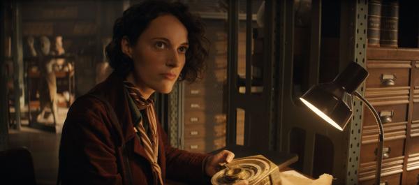 Bild 1 von 12: Helena Shaw (Phoebe Waller-Bridge)