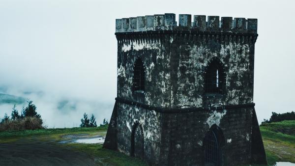 Bild 1 von 6: Die Burg Rockfleet Castle im Westen Irlands ist einer der wichtigsten Rückzugsorte von Grace O?Mally.