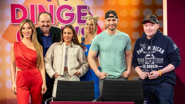 Bild 1 von 7: v.l.n.r.: Gülcan Kamps, Johann Lafer, Alessia Herren, Isi Glück, Flying Uwe, Joey Kelly