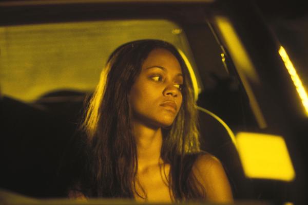 Bild 1 von 17: Ihr Bruder will mit gnadenloser Gewalt ihrer unstandesgemäßen Beziehung den Garaus machen: Andrea (Zoe Saldana) ...