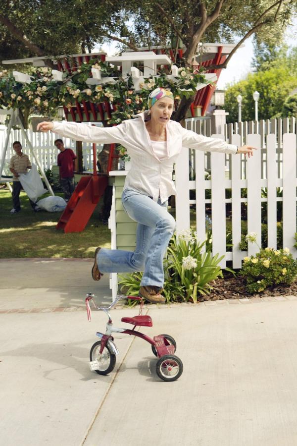 Bild 1 von 18: Will ihre Mutter unbedingt loswerden: Lynette (Felicity Huffman) ...