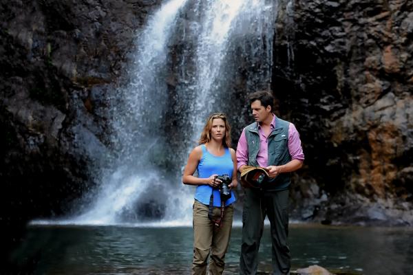 Bild 1 von 3: Alex Anderson (Jill Wagner, l.); Colin Page (Kristoffer Polaha, r.);