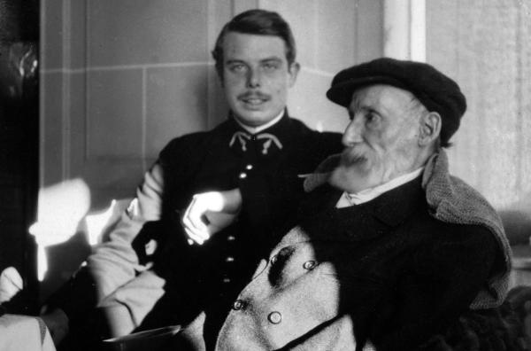 Bild 1 von 6: Pierre-Auguste (re.) und Jean (li.) Renoir, fotografiert von Pierre Bonnard