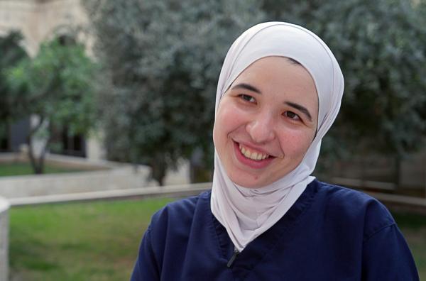 Bild 1 von 5: Dana Amro ist Gynäkologin am Holy-Family-Krankenhaus. Sie erzählt: ?Wir öffnen unsere Türen für alle schwangeren Frauen ? unabhängig von Geschlecht, Religion und Hautfarbe.?