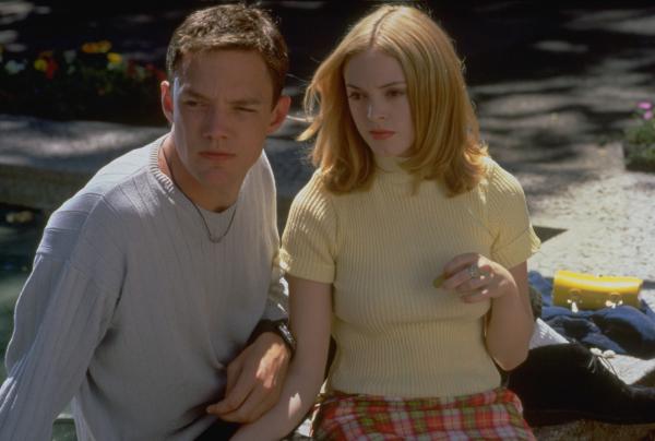 Bild 1 von 20: Stuart (Matthew Lillard, l.), Tatum (Rose McGowan, r.)
