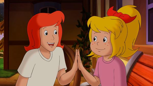 Bild 1 von 12: Bibi (r.) und Tina (l.) sind beste Freundinnen und froh, die Ausreißer gefunden zu haben.