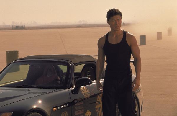 Bild 1 von 18: Johnny Tran (Rick Yune) versucht seinen Anführer Toretto zu warnen. Seit der Neue an den illegalen Rennen teilnimmt, scheint immer wieder etwas nach außen zu sickern ...