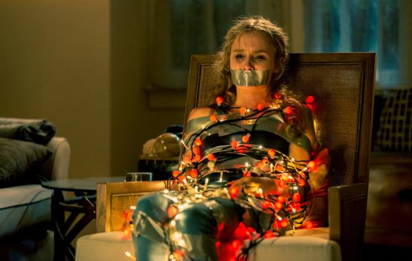 Bild 1 von 3: Für Ashley (Olivia DeJonge) wird der Job als Babysitterin zur tödlichen Falle.