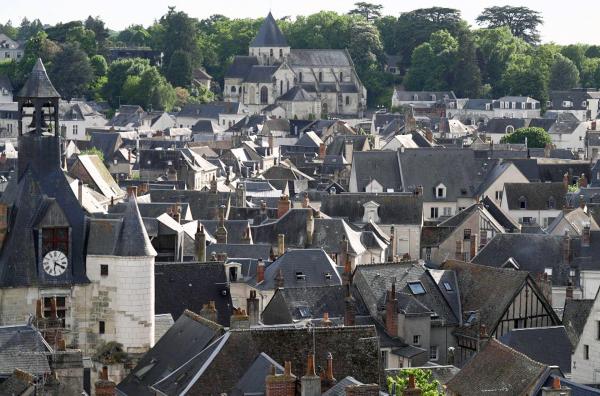 Bild 1 von 2: Auf Schloss Amboise in der Touraine treffen sich beim sogenannten Raduno jährlich die Nachfahren einiger italienischer Männer, die ihre Maurerkunst in den Dienst französischer Bauherren stellten.